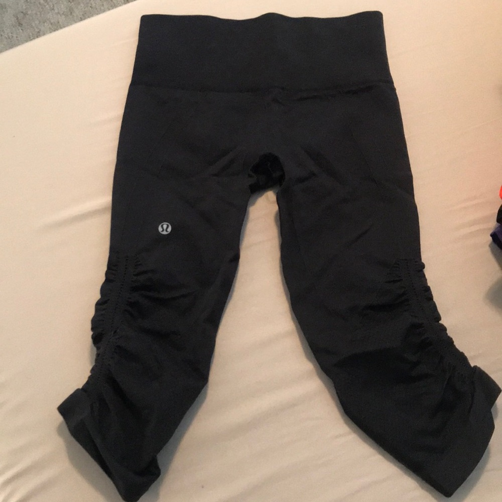 Lululemon In the Flow Scrunch Leggings
